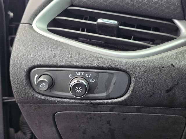 Used 2023 Chevrolet Malibu LT FWD image 31