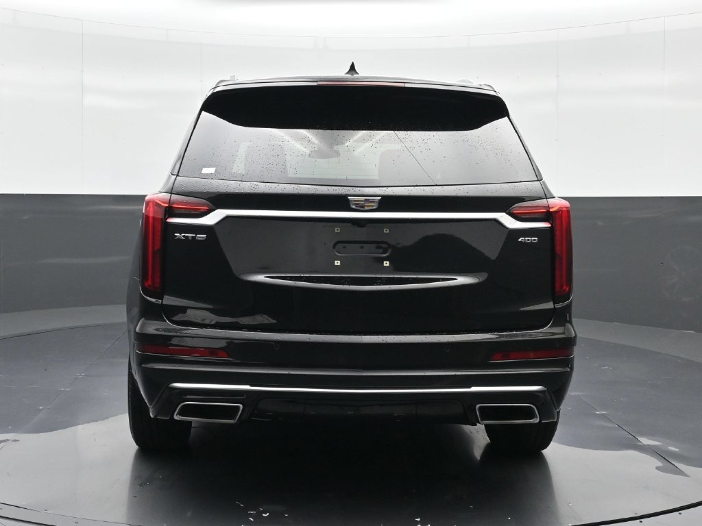 Certified 2025 Cadillac XT6 Premium Luxury FWD image 16