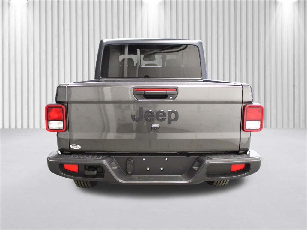 New 2026 Jeep Gladiator Sport AWD/4WD image 4