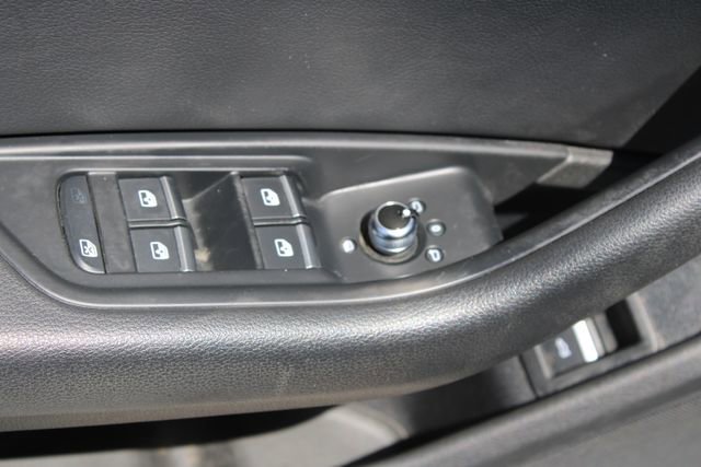Used 2018 Audi A4 2.0T Premium w/ Convenience Package image 13
