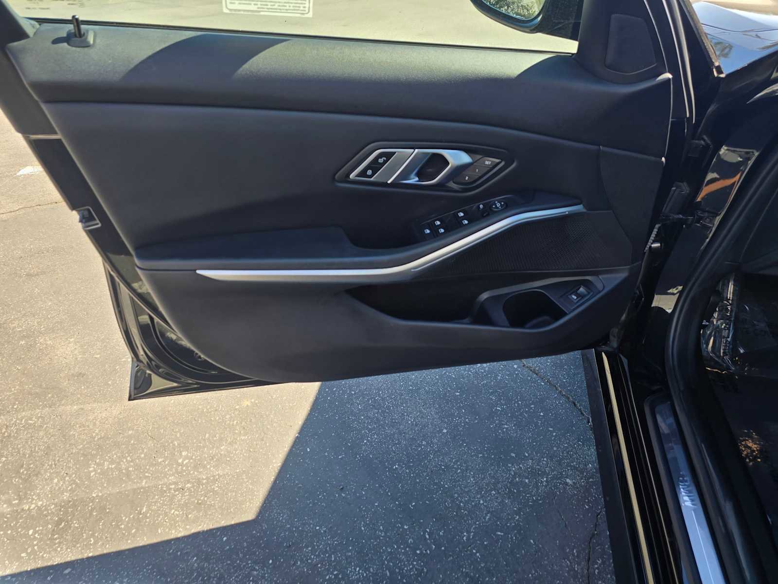 Used 2023 BMW 330i Sedan w/ Driving Assistance Package image 21