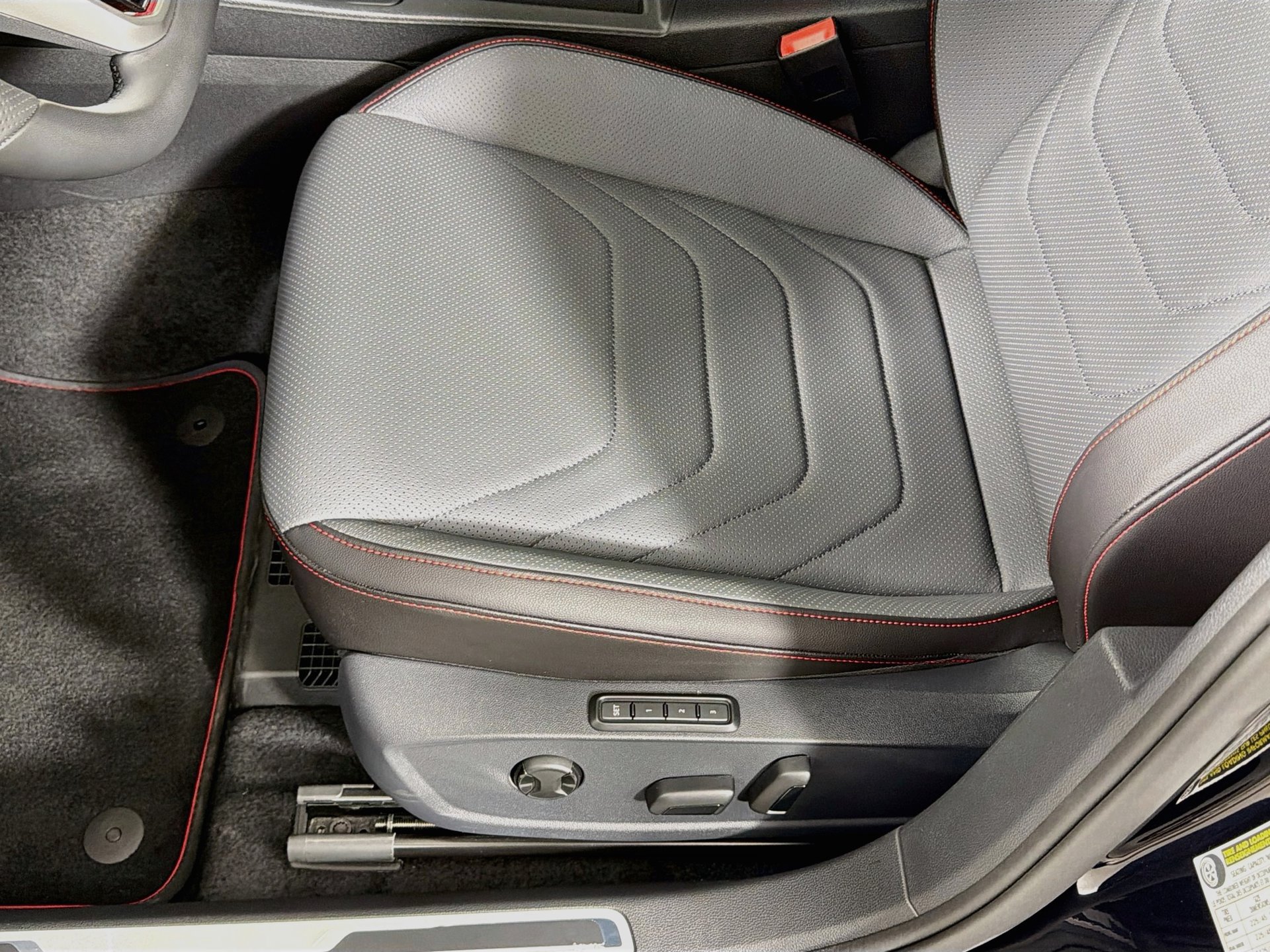 New 2027 Volkswagen Jetta GLI Autobahn FWD image 16