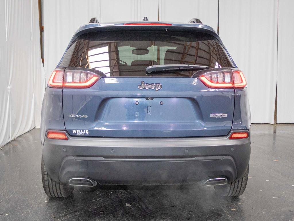 Used 2022 Jeep Cherokee Latitude Lux w/ Mopar Interior Package image 3