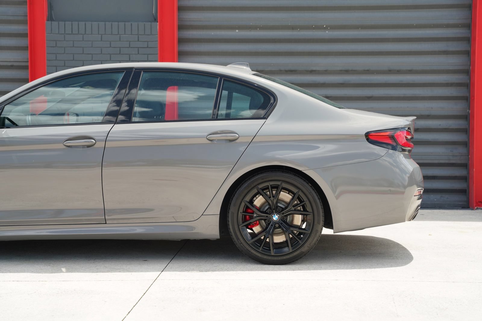 Used 2021 BMW 540i w/ M Sport Package RWD image 11