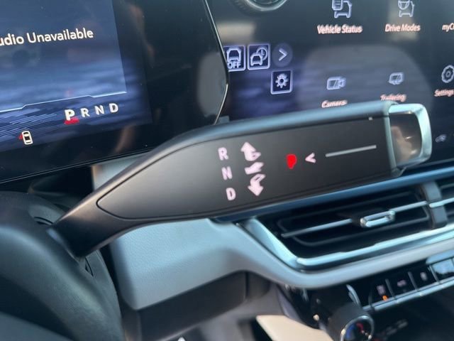 New 2026 Chevrolet Equinox EV LT w/ Convenience Package II FWD image 19