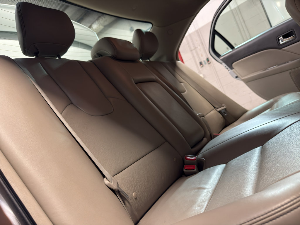 Used 2011 Ford Fusion SEL w/ 302A Rapid Spec Order Code image 26