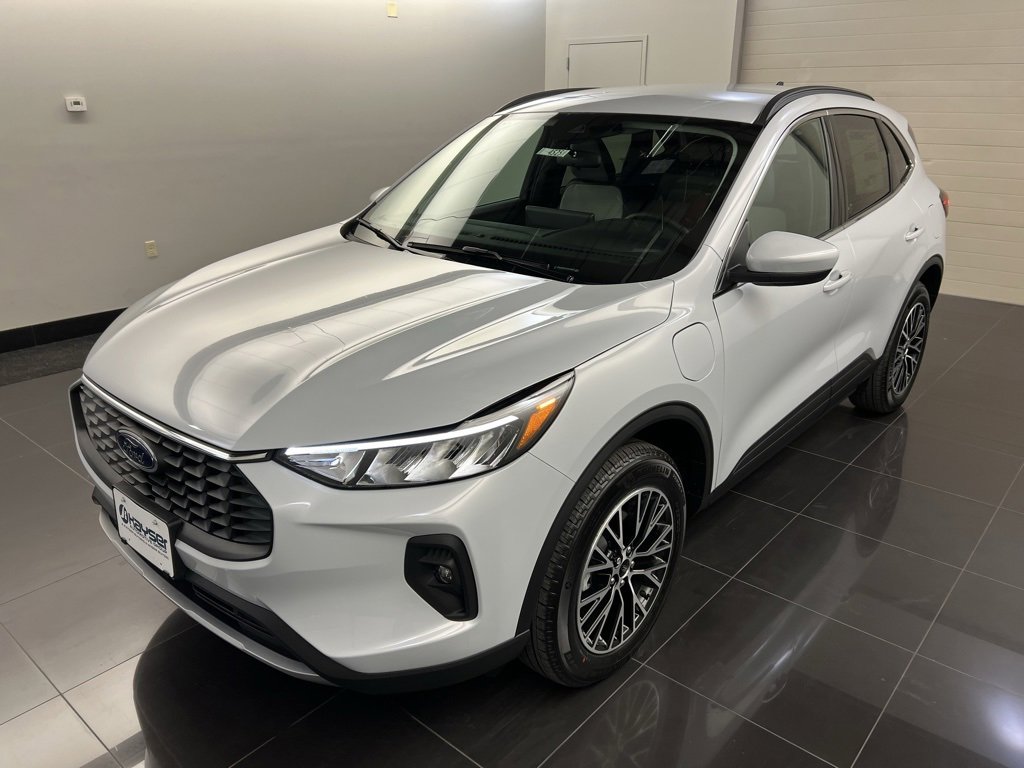 New 2026 Ford Escape SE image 3