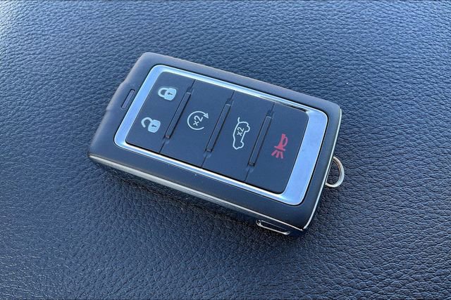 New 2024 Jeep Grand Cherokee Limited w/ Black Appearance Package image 28