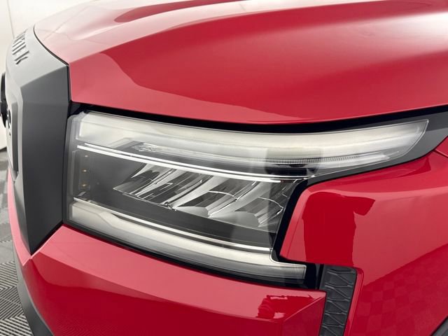 Used 2022 Nissan Frontier PRO-4X image 12