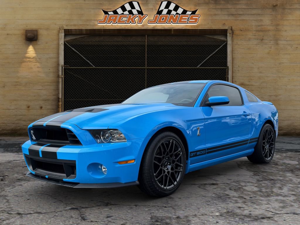 Used 2013 Ford Mustang Shelby GT500 RWD image 2