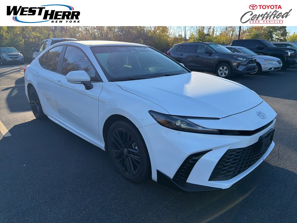 Used 2025 Toyota Camry SE