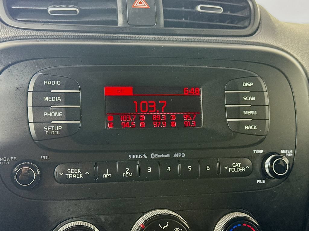 Used 2014 Kia Soul + FWD image 15