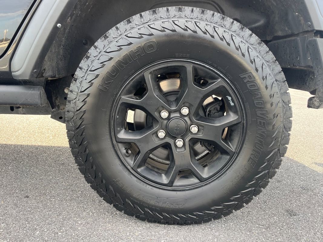 Used 2022 Jeep Wrangler Unlimited Willys image 12