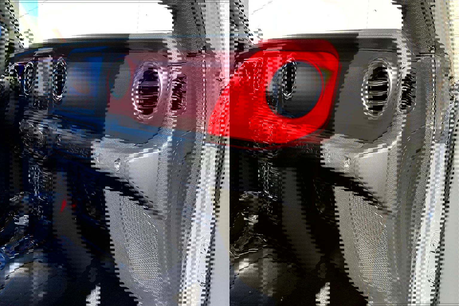 Used 2023 Jeep Wrangler Unlimited Rubicon image 15