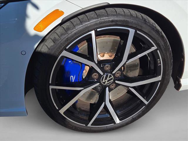 Used 2024 Volkswagen Golf R image 22