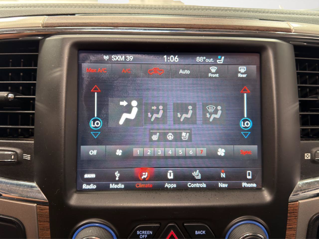 Used 2018 RAM 2500 Laramie AWD/4WD image 21
