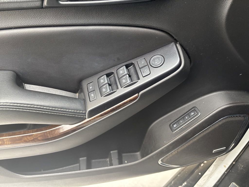 Used 2018 Chevrolet Tahoe LT image 8