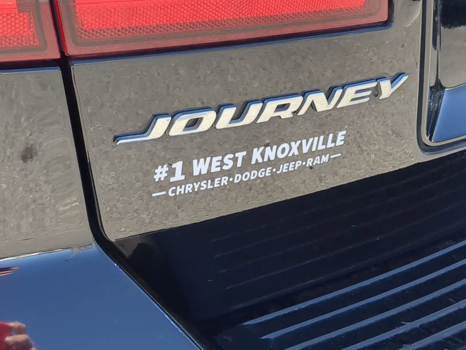Used 2019 Dodge Journey SE FWD image 13