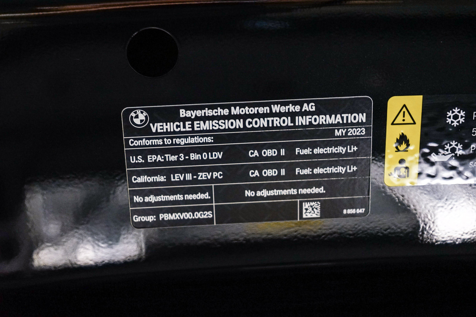 Used 2023 BMW i4 eDrive40 w/ M Sport Package RWD image 29