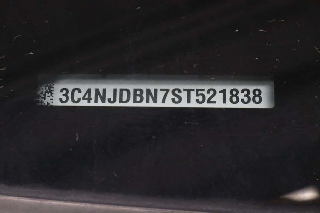 Used 2025 Jeep Compass Latitude AWD/4WD image 34