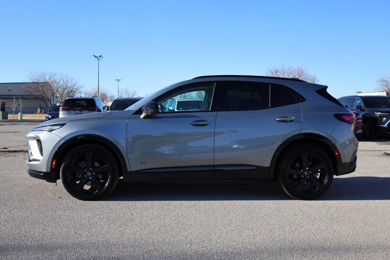 Used 2025 Buick Envision Sport Touring image 8