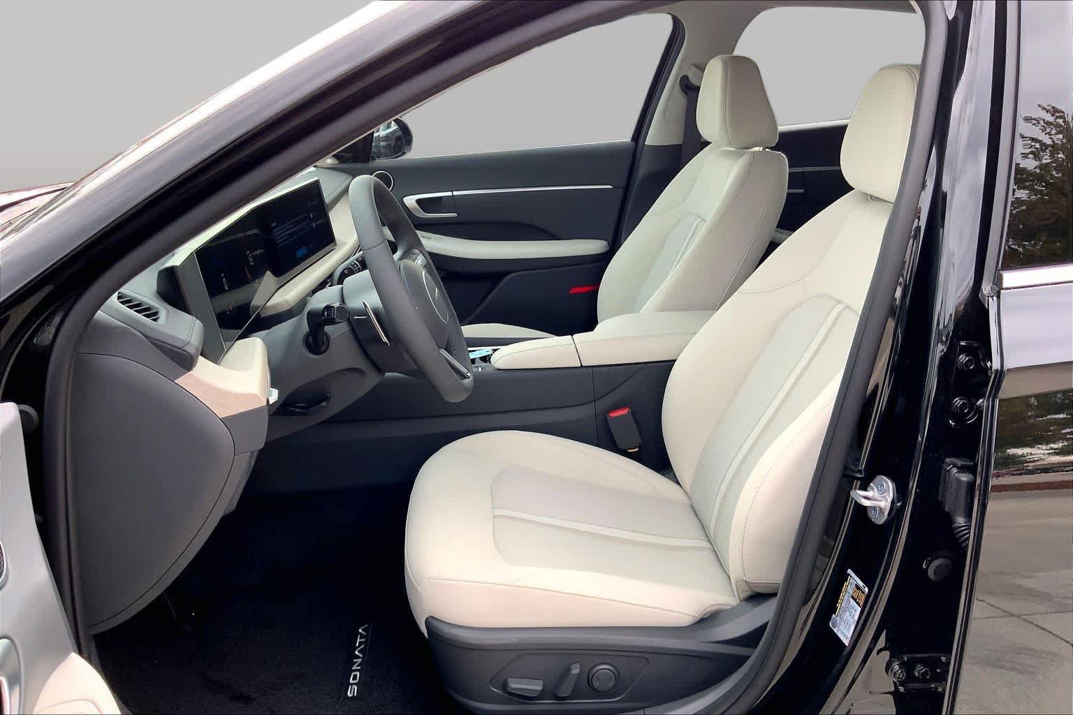 New 2026 Hyundai Sonata SEL FWD image 7