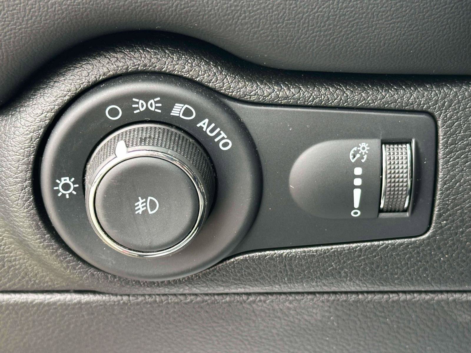 Used 2023 Dodge Durango R/T image 18