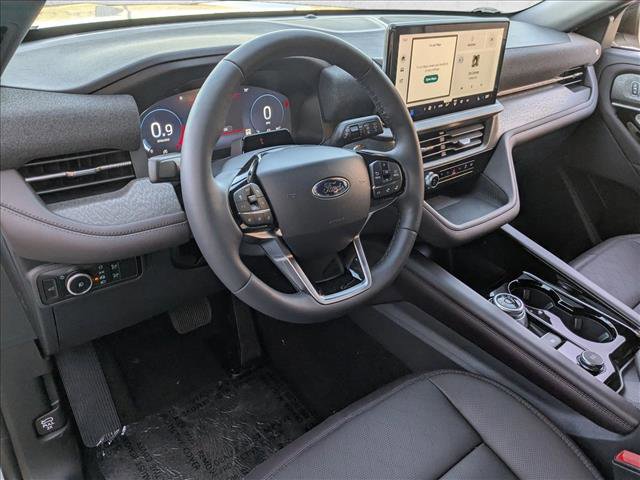 New 2026 Ford Explorer Platinum image 3