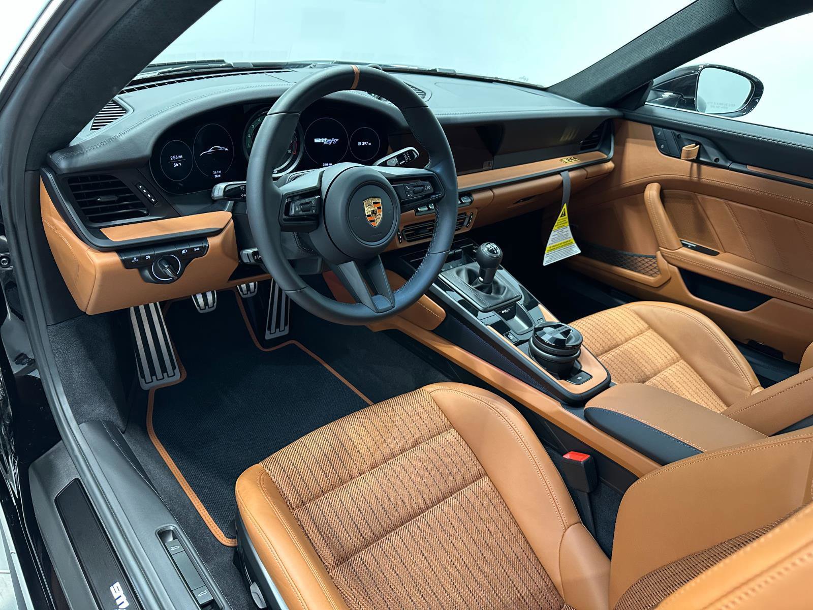 Certified 2024 Porsche 911 GT3 RS RWD image 4