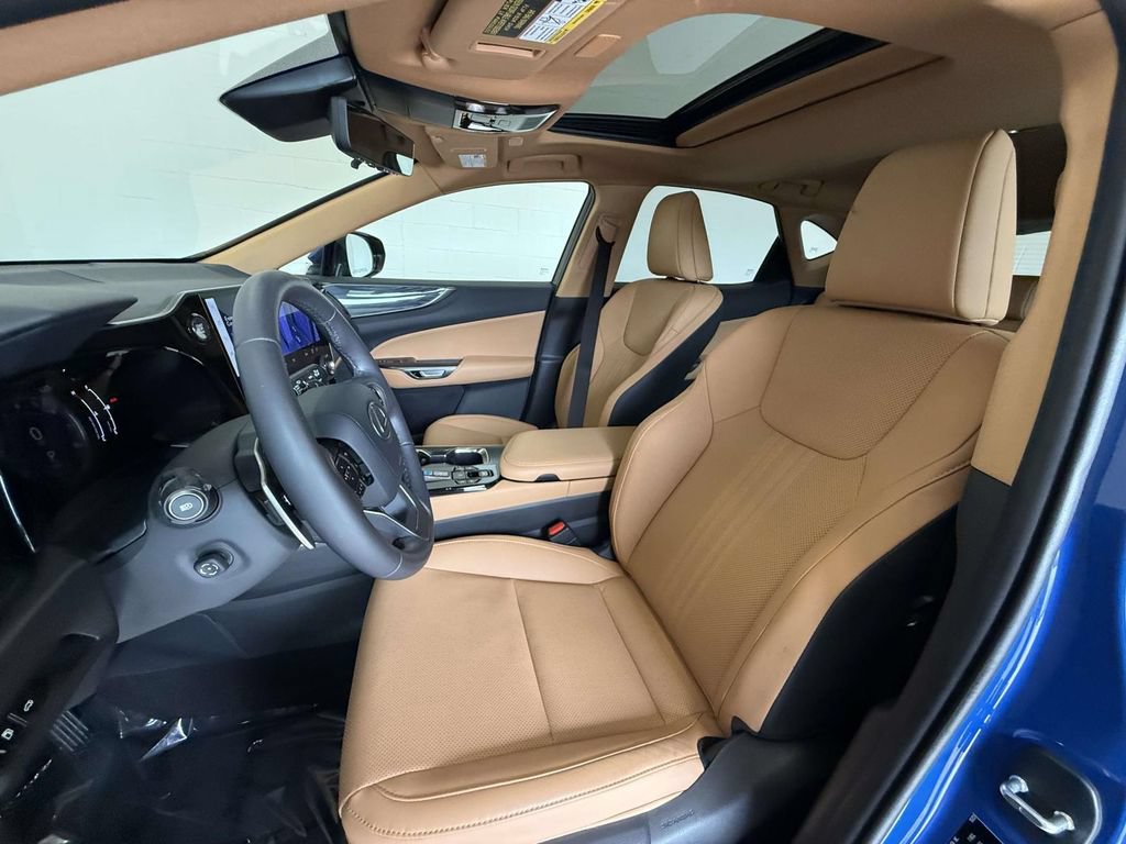 Used 2024 Lexus NX 350 AWD image 2