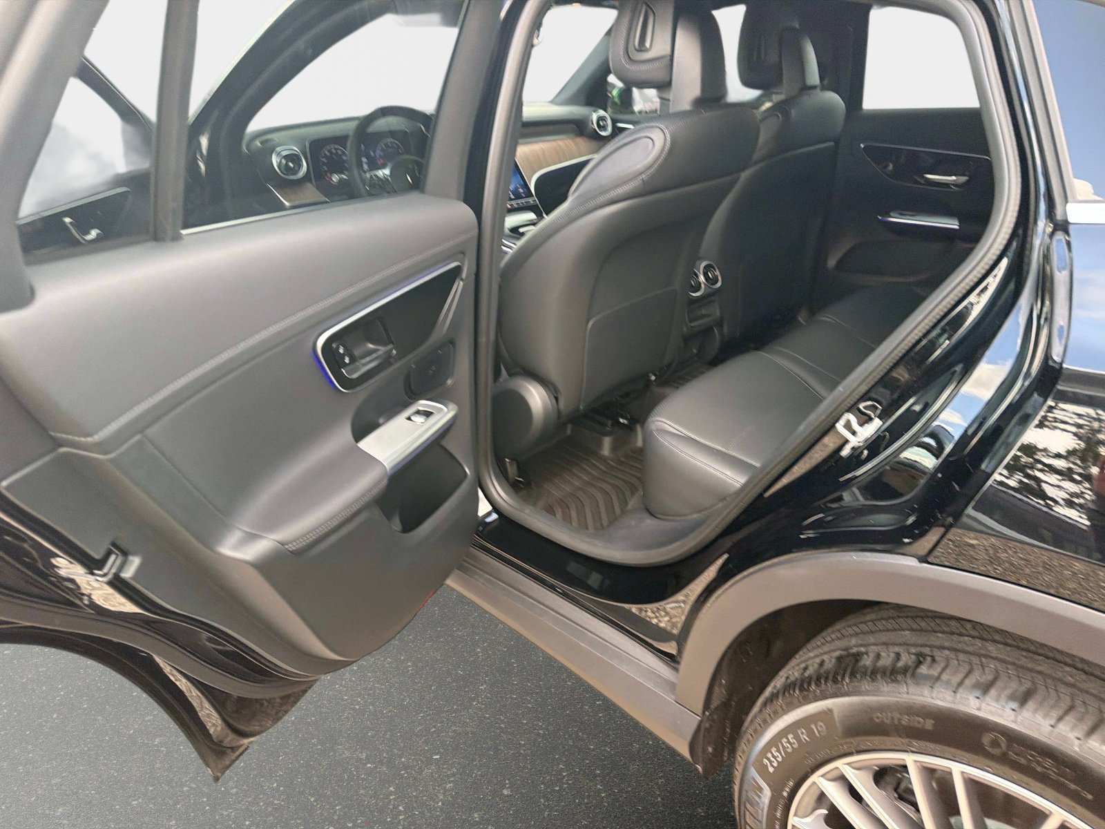 Certified 2026 Mercedes-Benz GLC 300 4MATIC image 13