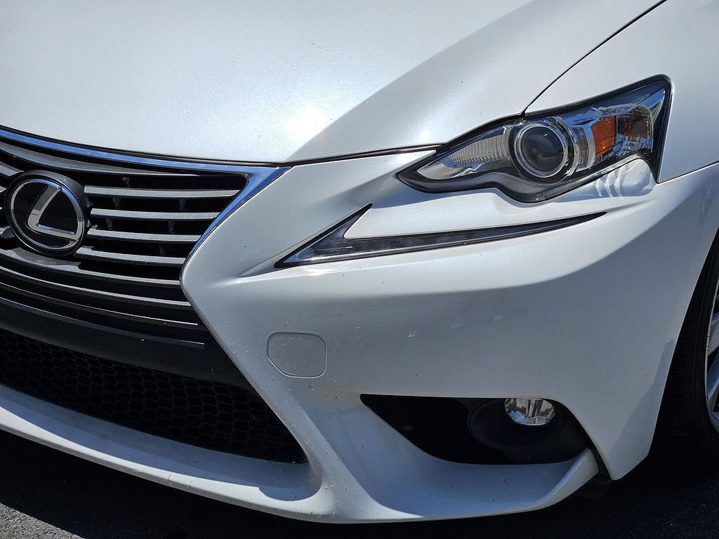 Used 2016 Lexus IS 200t RWD image 5