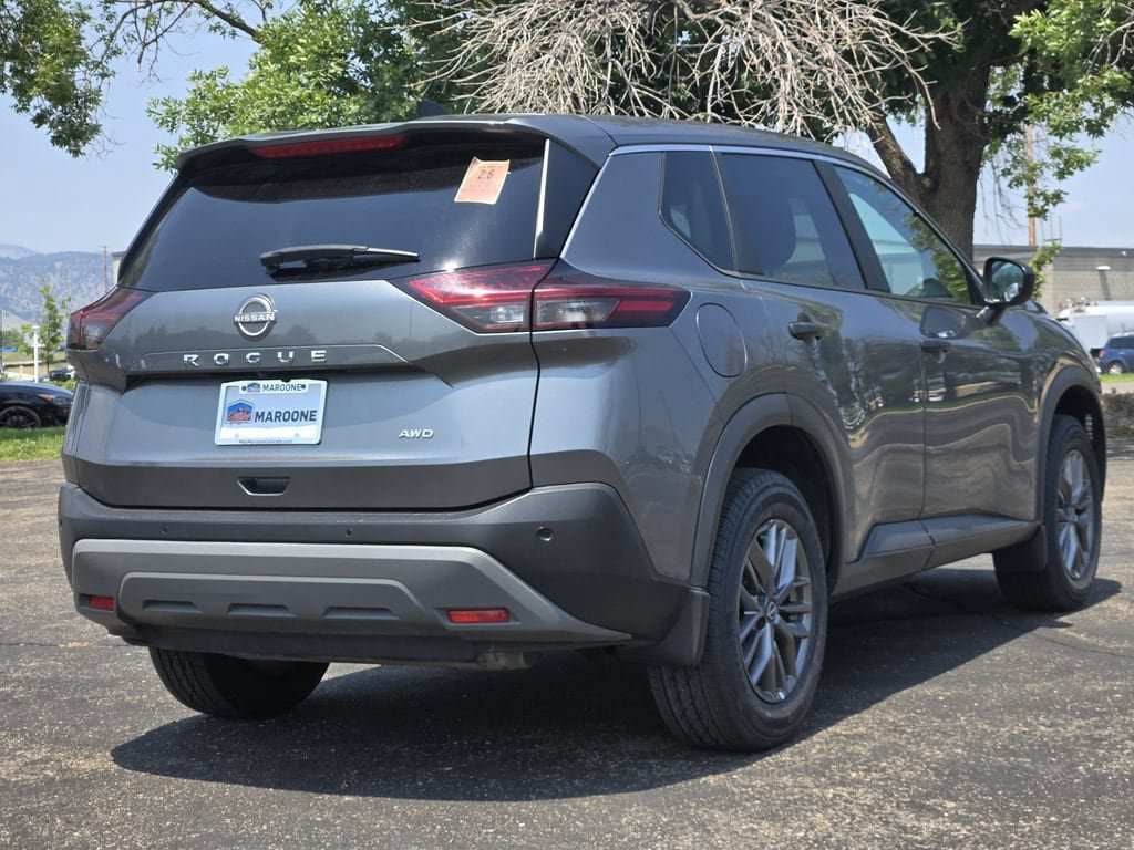 Used 2023 Nissan Rogue S AWD/4WD image 4