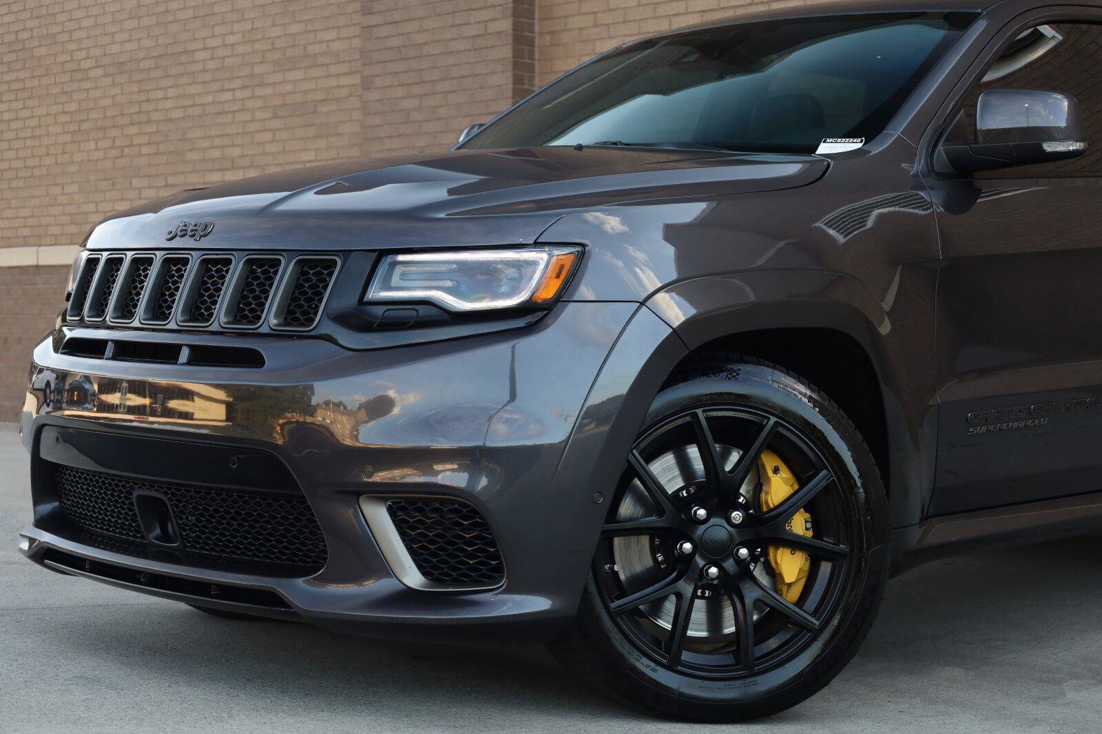 Used 2021 Jeep Grand Cherokee Trackhawk AWD/4WD image 9