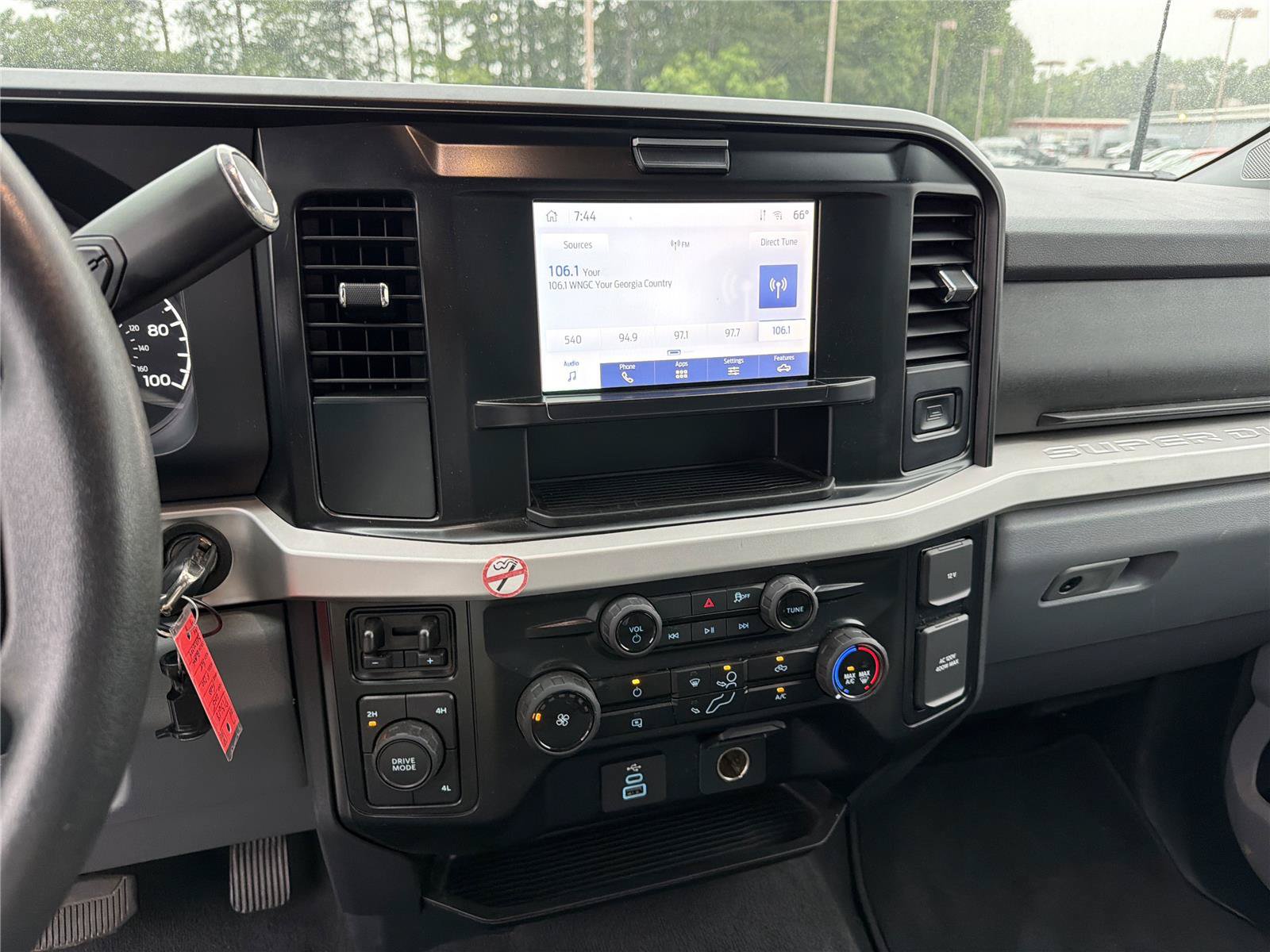 Used 2025 Ford F250 XLT AWD/4WD image 27