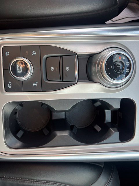 Used 2022 Ford Explorer Platinum w/ Equipment Group 601A AWD/4WD image 36