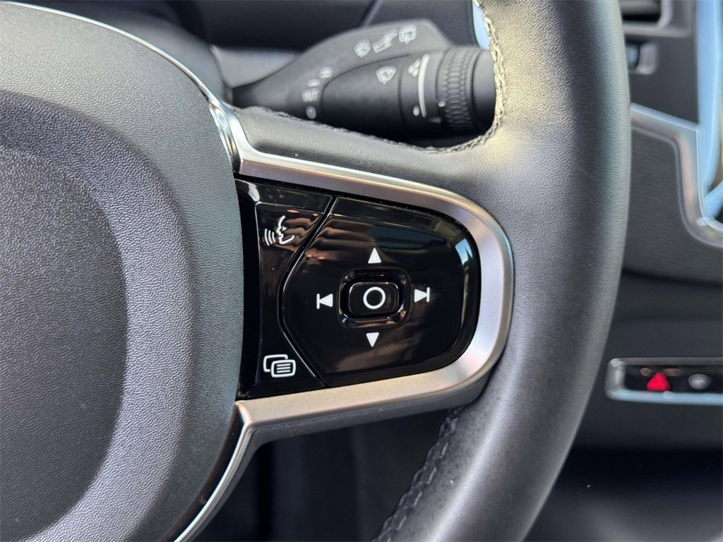 Certified 2024 Volvo XC90 B5 Core w/ Protection Package Premier image 20