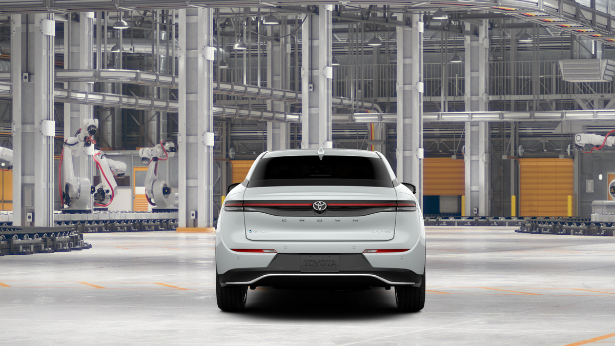 New 2026 Toyota Crown w/ Advanced Technology Package AWD/4WD image 10