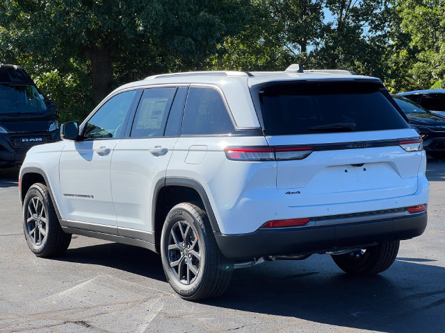 New 2027 Jeep Grand Cherokee 4WD image 7