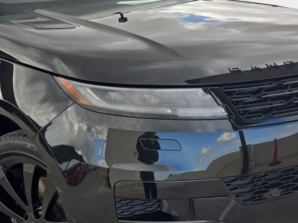 New 2026 Land Rover Range Rover Sport Dynamic SE AWD/4WD image 32