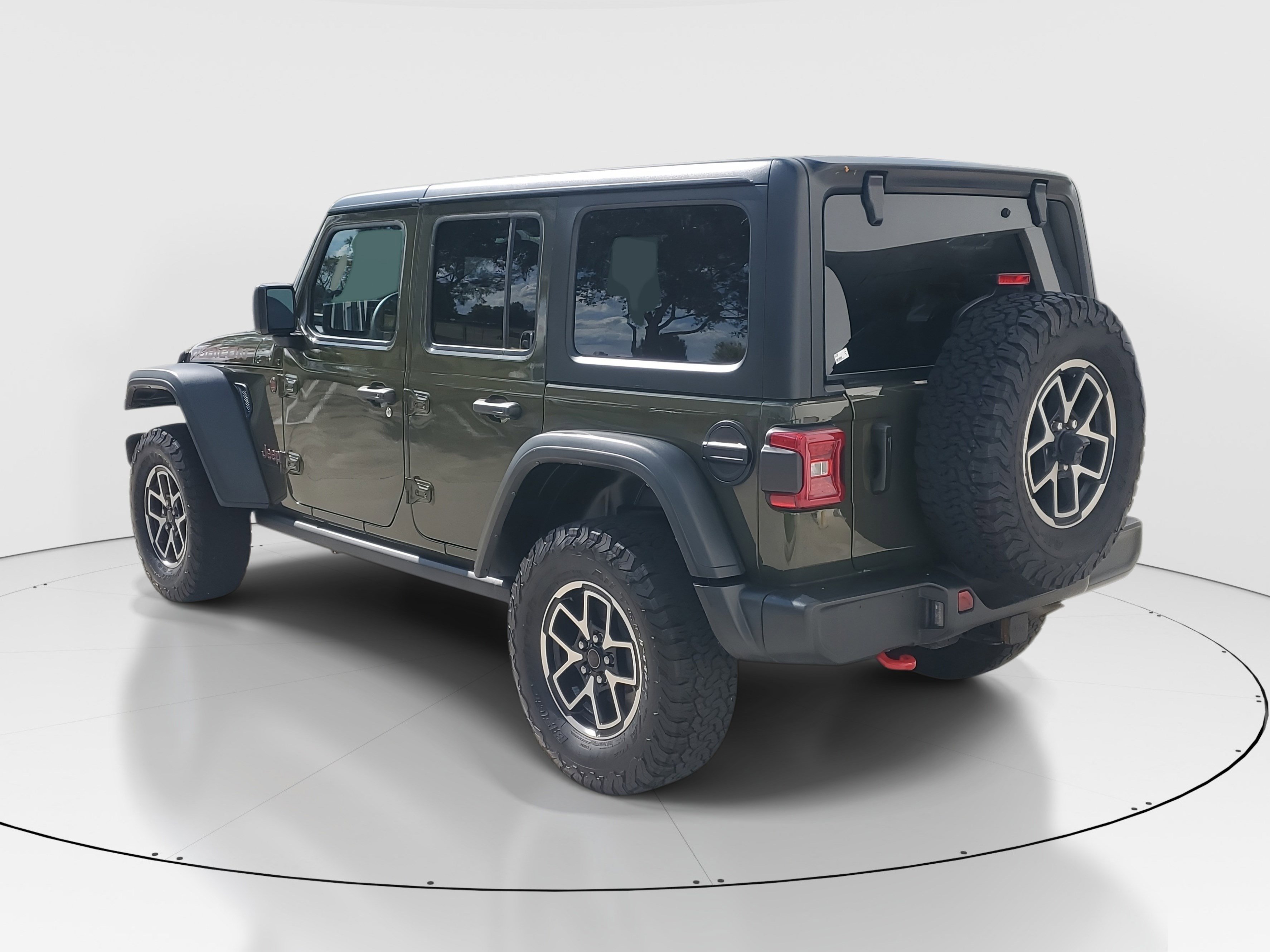 Used 2024 Jeep Wrangler Unlimited Rubicon image 5
