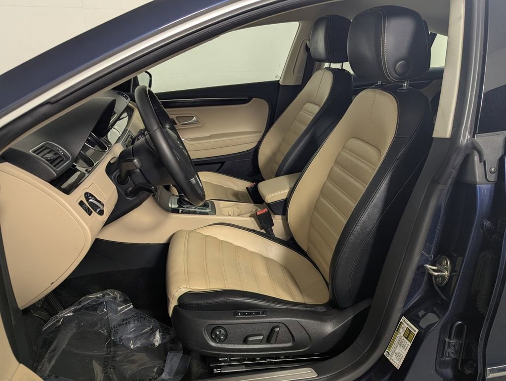 Used 2013 Volkswagen CC Lux image 12