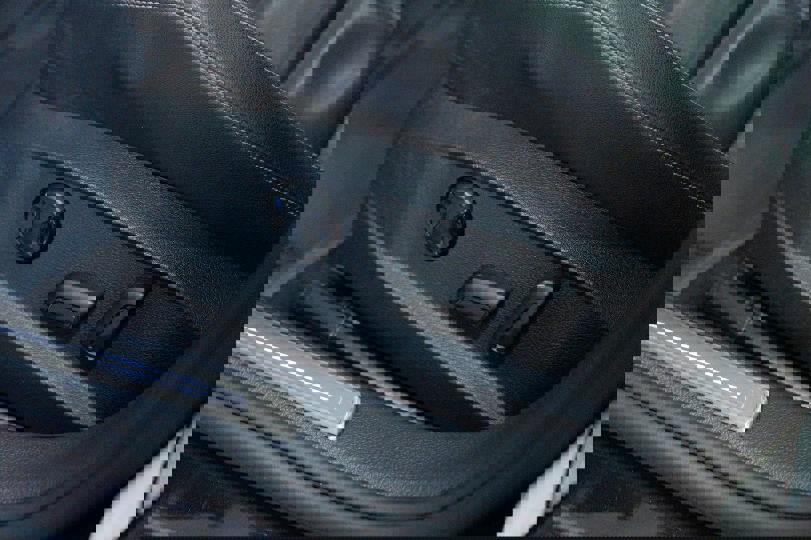 Used 2016 Volkswagen Golf 4-Door image 14