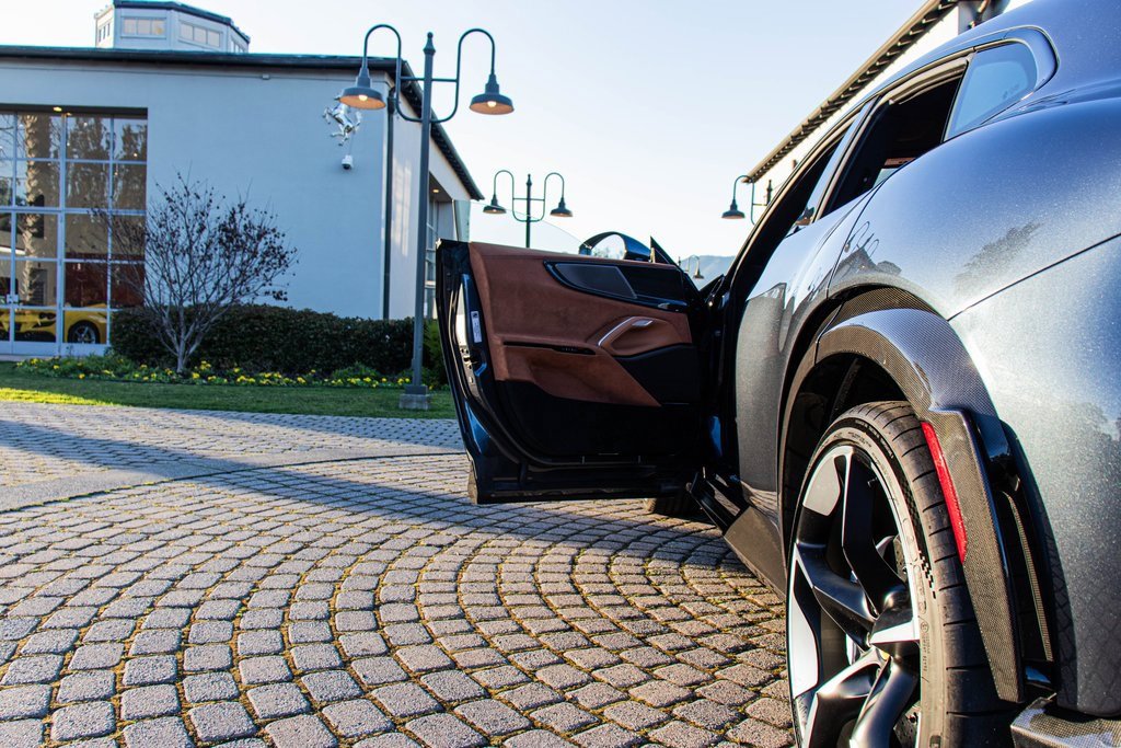 Certified 2024 Ferrari Purosangue Base image 34