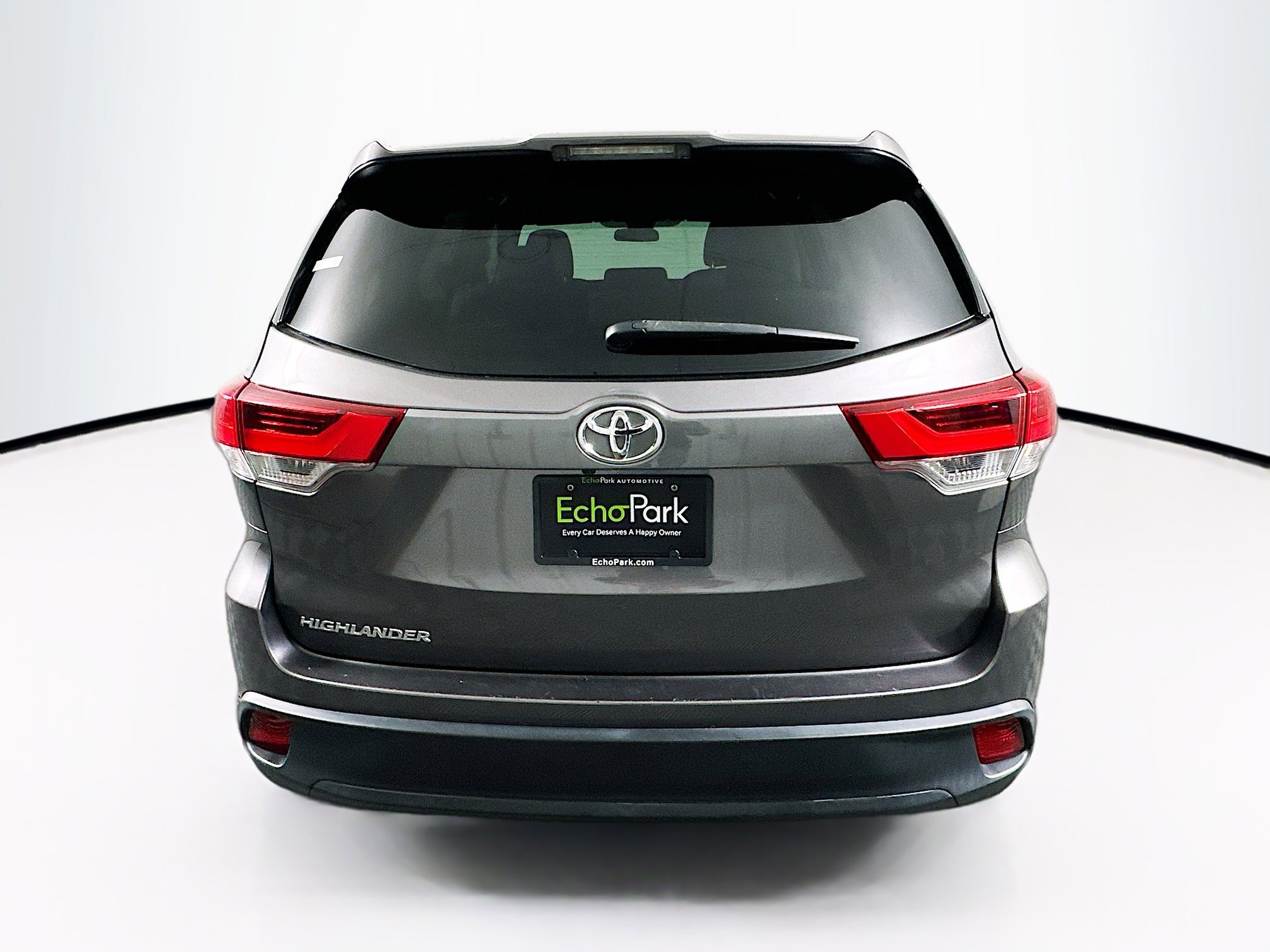 Used 2019 Toyota Highlander LE image 7