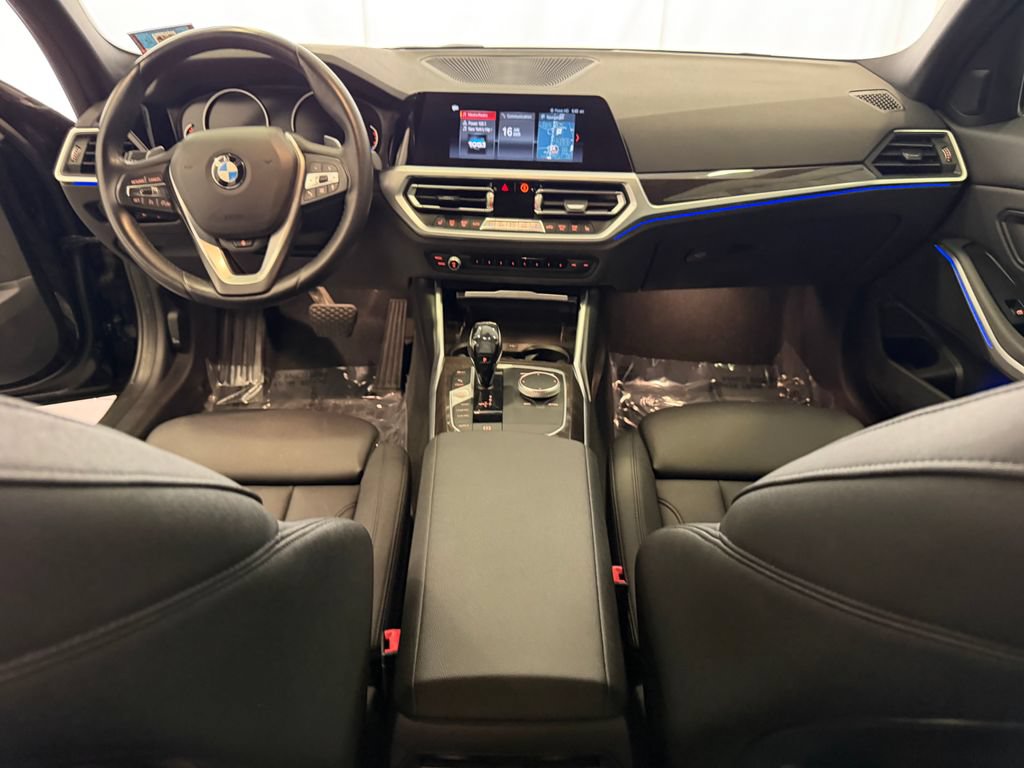 Used 2020 BMW 330i xDrive Sedan w/ Convenience Package AWD/4WD image 17