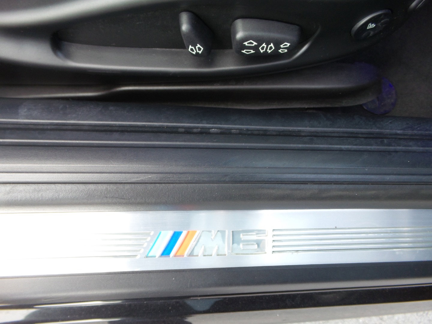 Used 2007 BMW M6 2dr Cpe M6 RWD image 66