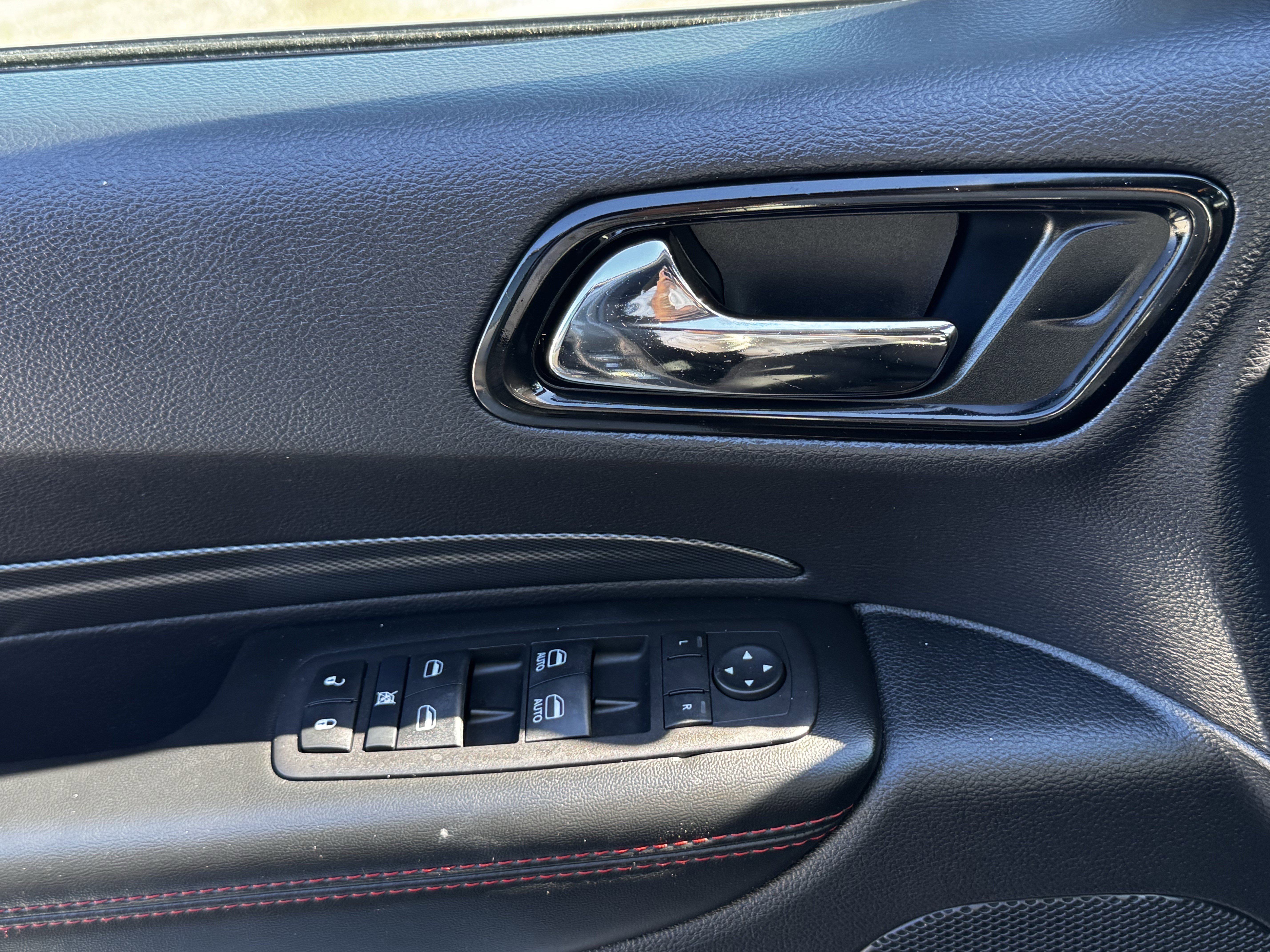 Used 2025 Dodge Durango GT w/ Blacktop Package image 28