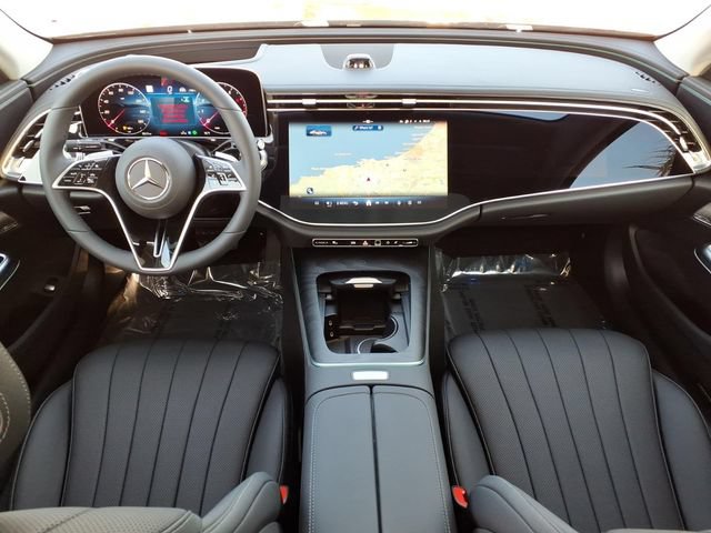 New 2026 Mercedes-Benz E 450 4MATIC Sedan image 4