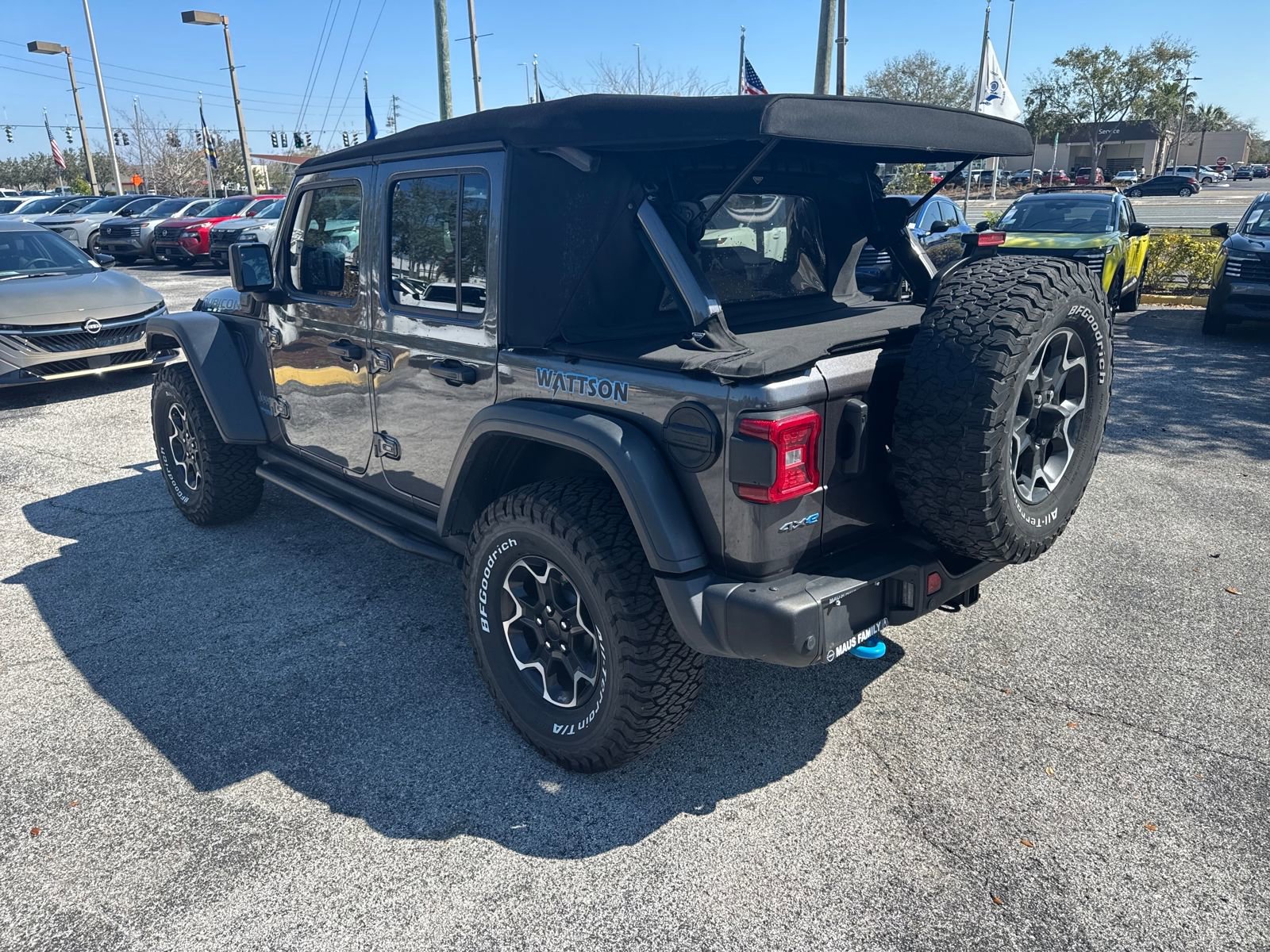 Used 2021 Jeep Wrangler Unlimited Rubicon 4xe w/ Steel Bumper Group image 8